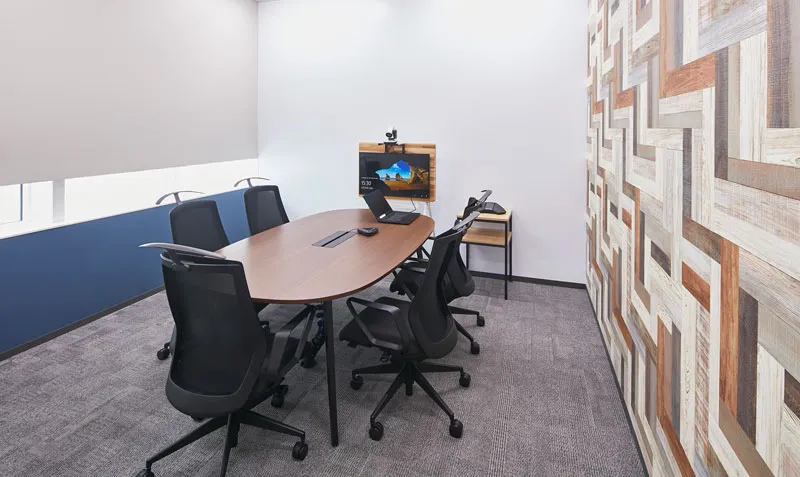 UCHIDA SELLEZZA CHAIR