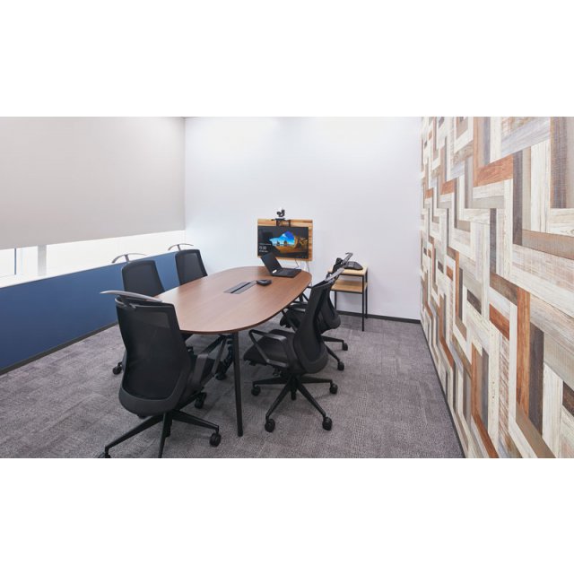 UCHIDA SELLEZZA CHAIR