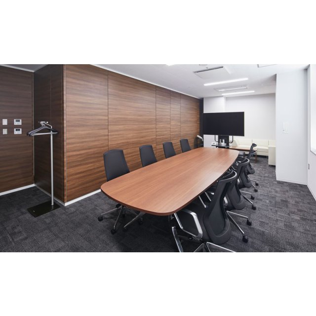 UCHIDA SELLEZZA CHAIR