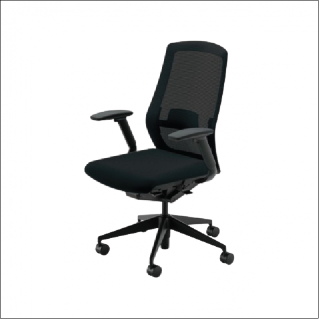 UCHIDA SELLEZZA CHAIR